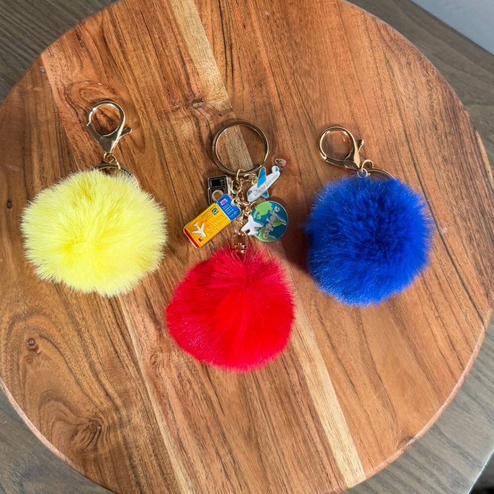 Southwest Airlines -Inspired Scarf & Bag Charm Set – Crew Bag Accessory - Picture 7 of 12